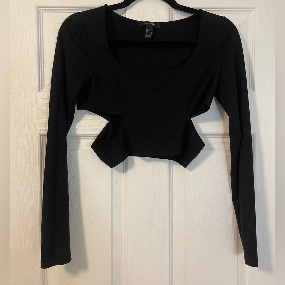 Black open sides long sleeve crop top